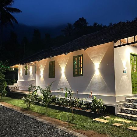 Calm Shack - 2 Bedroom-Boutique Farm Stay Munnar Esterno foto