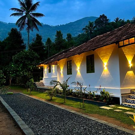 Calm Shack - 2 Bedroom-Boutique Farm Stay Munnar Esterno foto