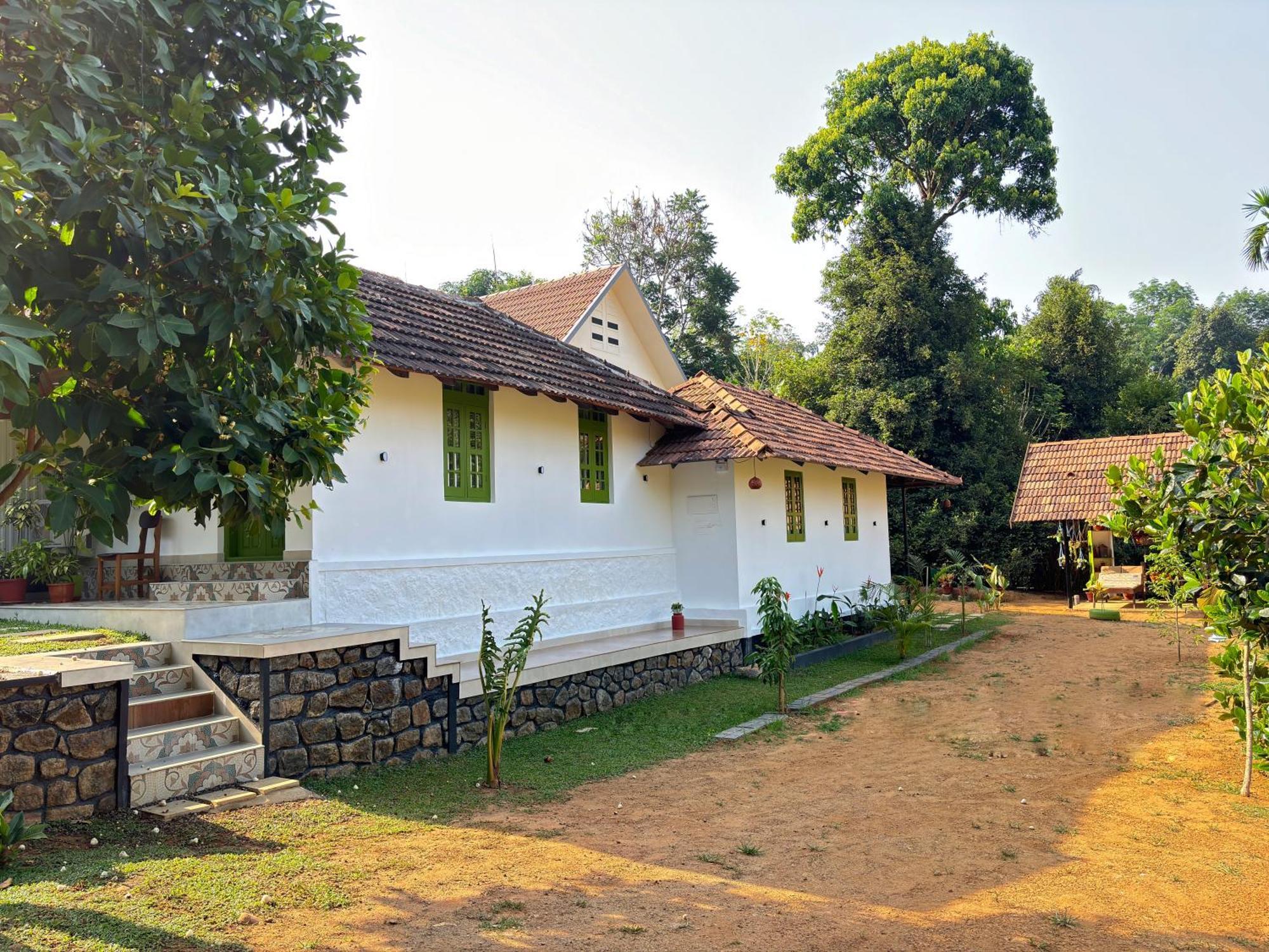 Calm Shack - 2 Bedroom-Boutique Farm Stay Munnar Esterno foto