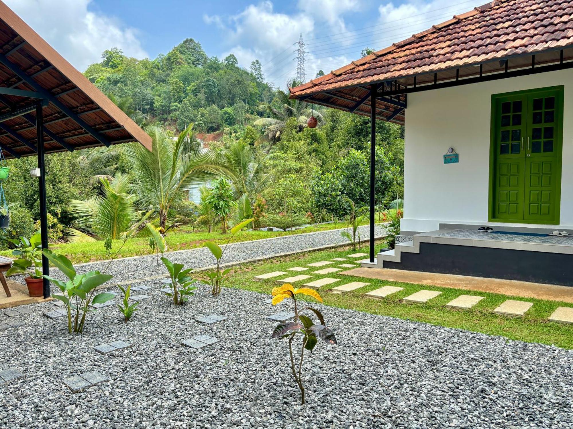 Calm Shack - 2 Bedroom-Boutique Farm Stay Munnar Esterno foto