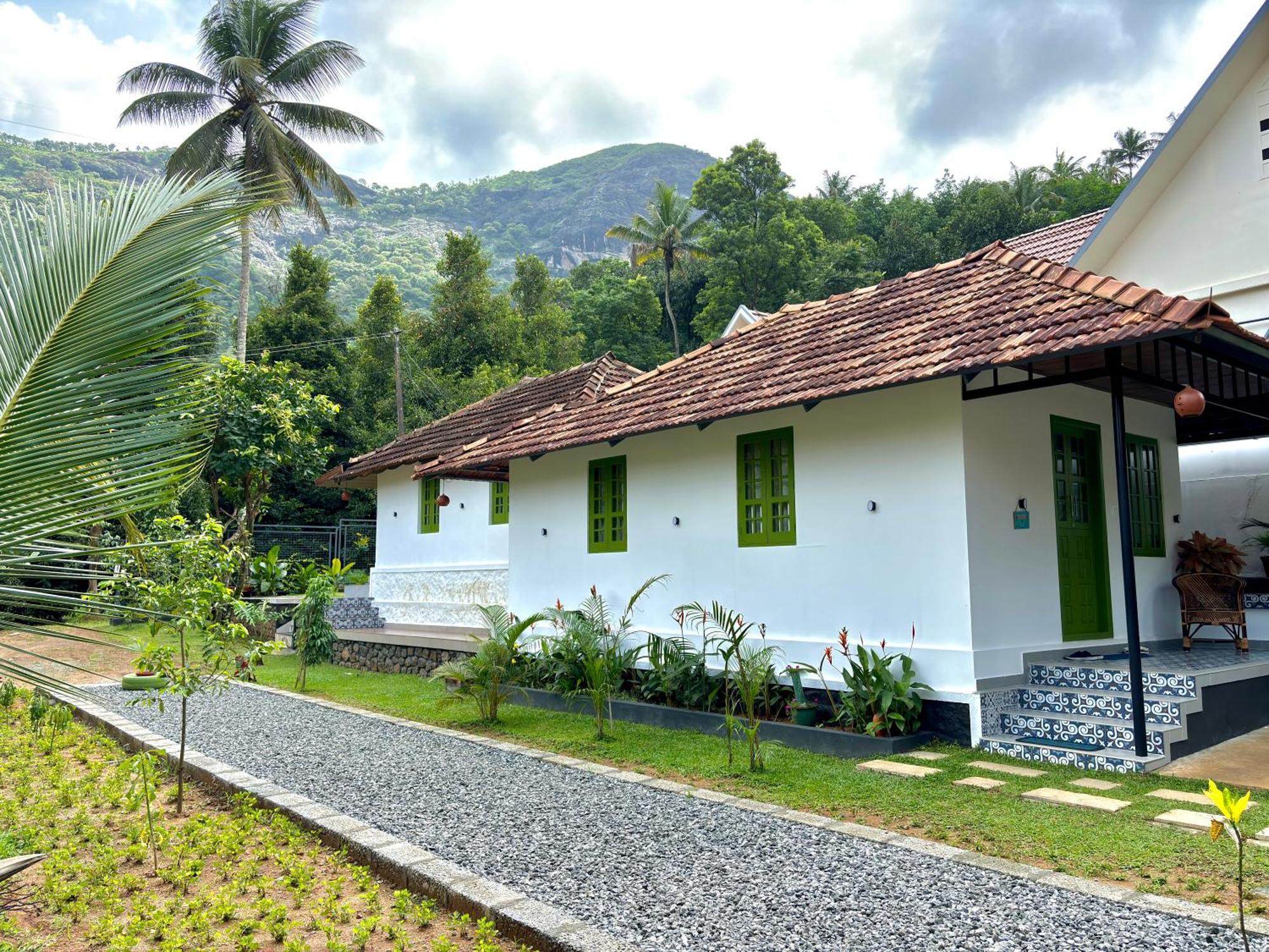 Calm Shack - 2 Bedroom-Boutique Farm Stay Munnar Esterno foto